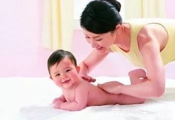 水潤新生，呵護(hù)成長——兒保科泳療館特色嬰幼兒照護(hù)服務(wù)